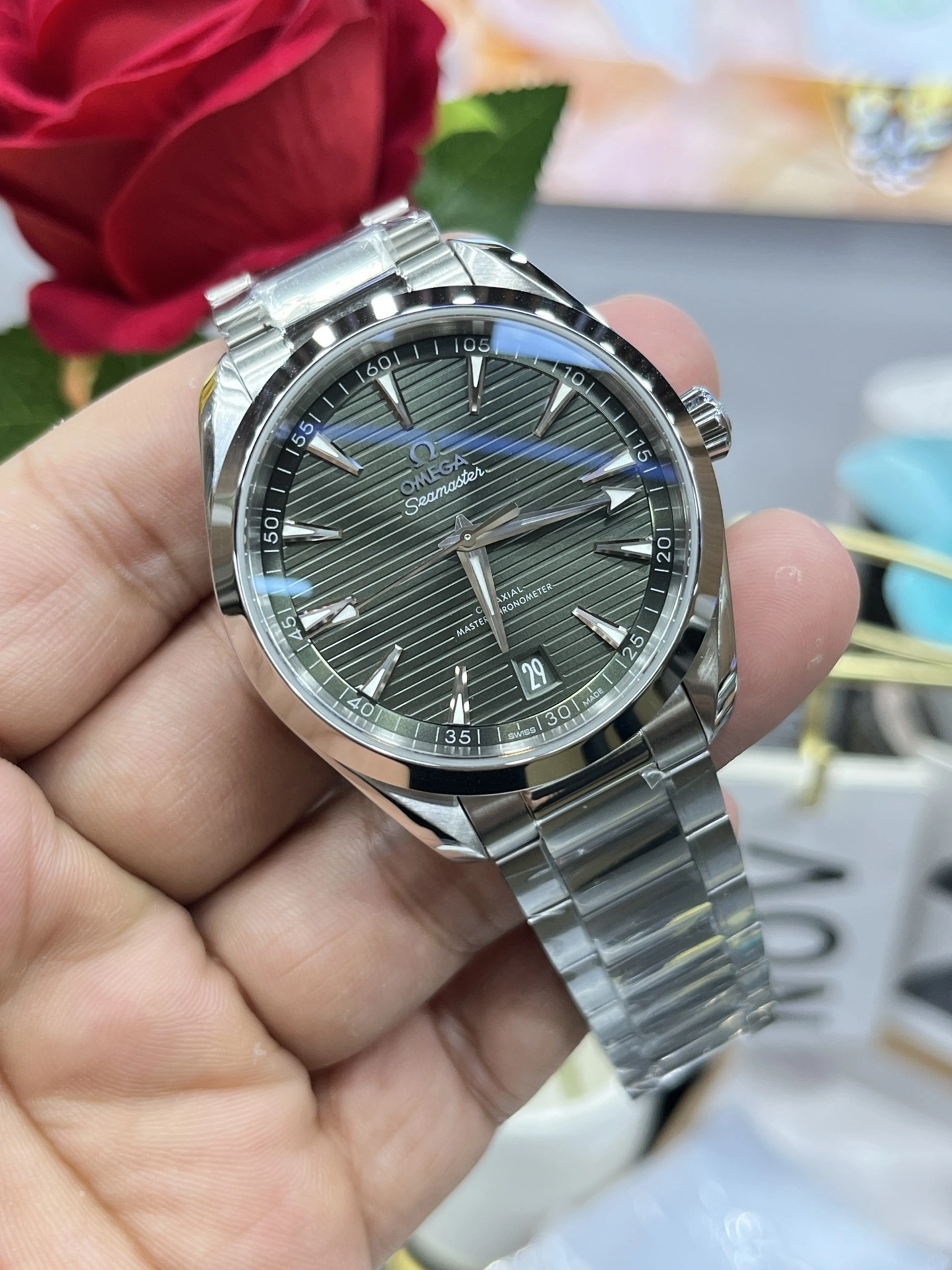 EasyMatch CBD Factory Omega Seamaster Aqua Terra 150M 41mm Green Dial (220.10.41.21.10.001) 1:1 Super Clone – DD8900 Movement 264